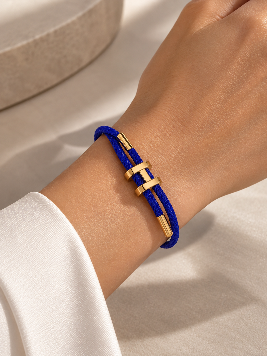 سوار ستانلس ستيل 316L بحرف H – حبل مجدول أزرق وذهبي | مقاوم للصدأ – Unisex Bracelet Adjustable