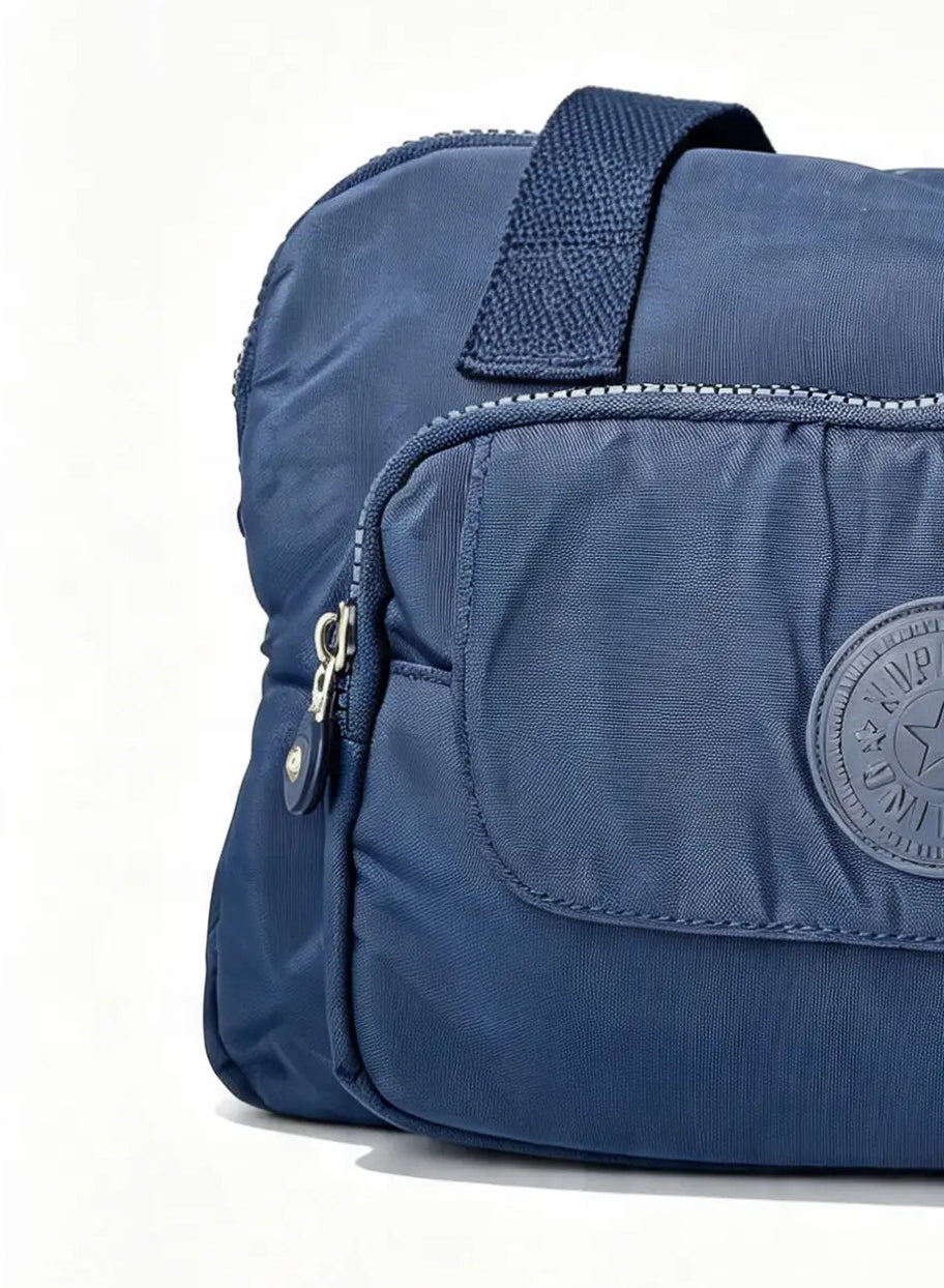 شنطة كتف كحلي بجيب أمامي منفصل - عملية للاستخدام اليومي | Navy Shoulder Bag with Front Pocket - Practical Everyday Design